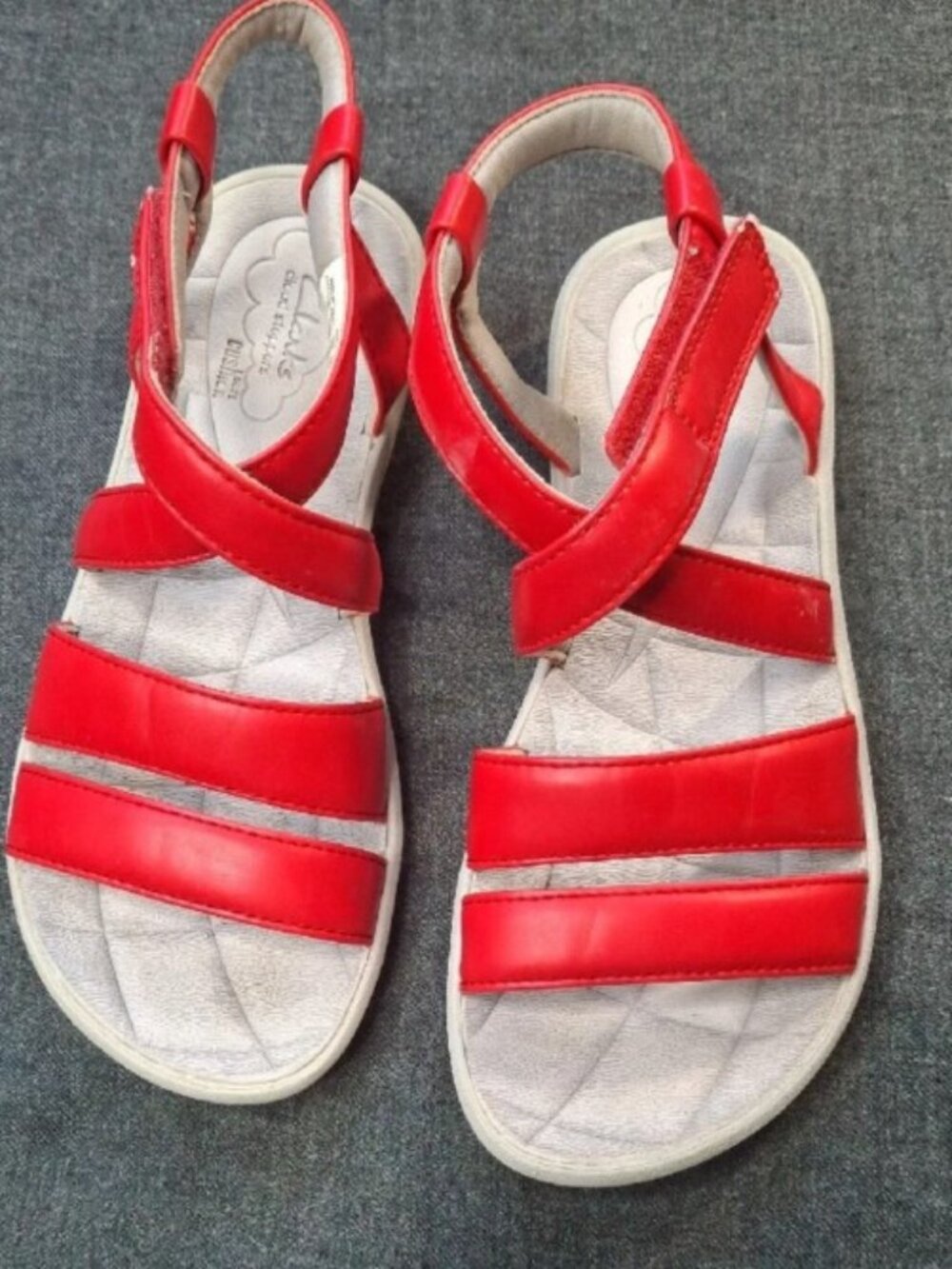 Clarks Cloudsteppers Sillian Spade Red Strappy Comfort Sandals Size 5 / EU 35